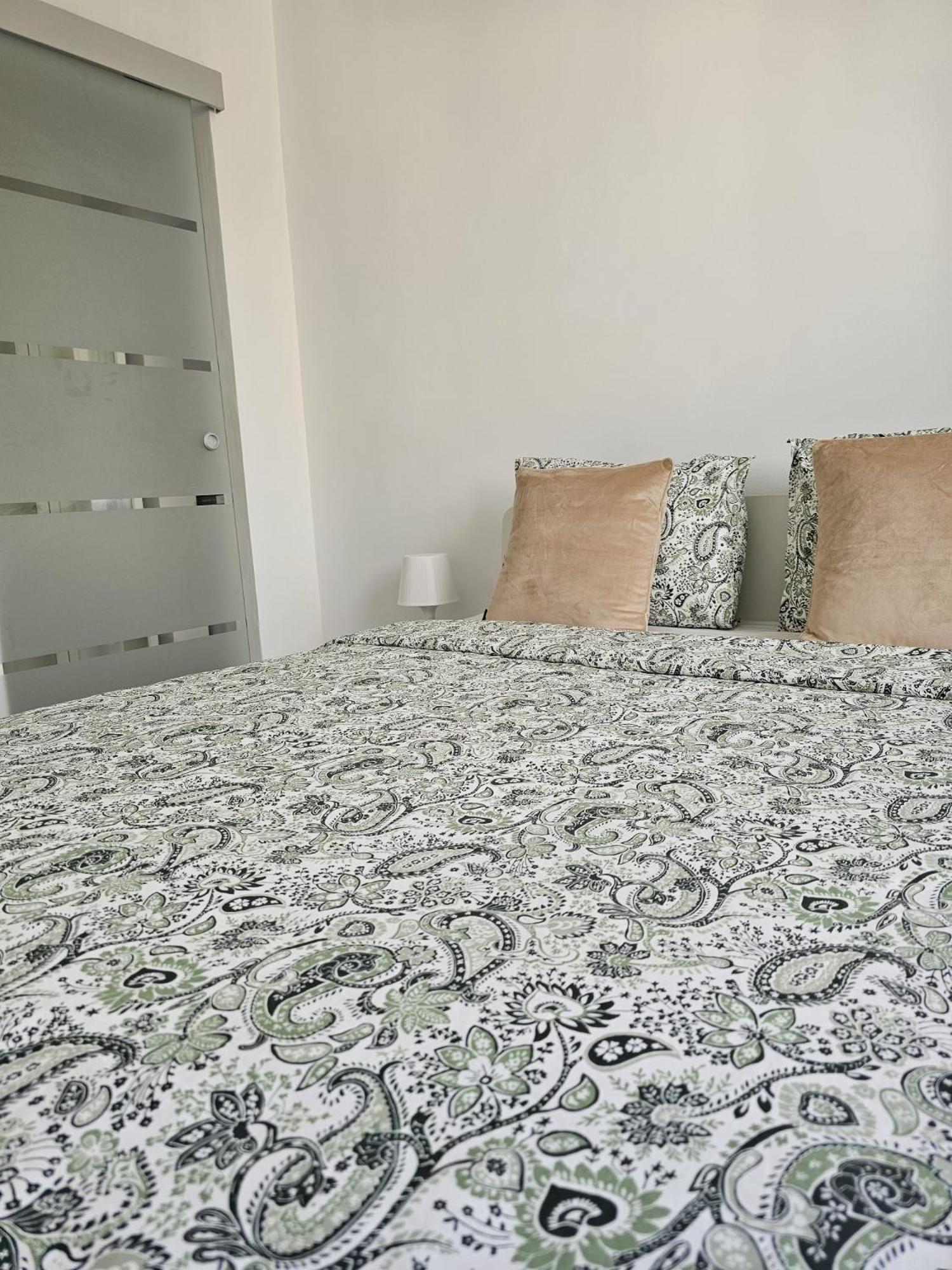 Hortensia Apartment Tomis Nord Екстериор снимка